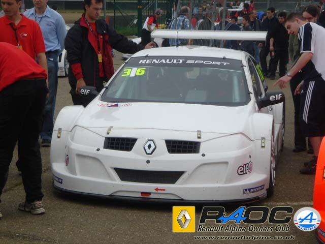 Zolder-05-megane-trophy-front-white-sf